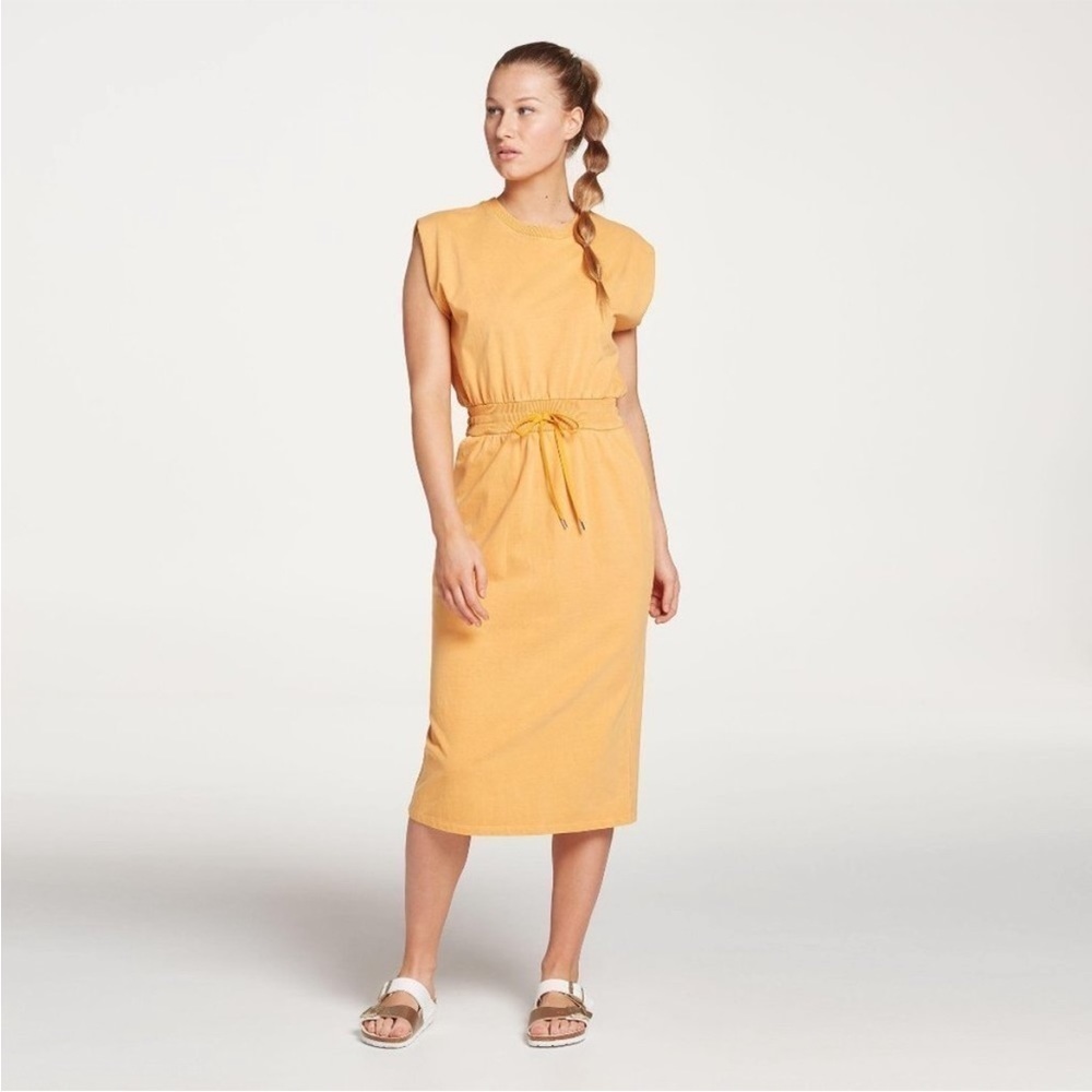 NWT CALIA by Carrie Underwood Dress Extended Shoulder Midi Sleeveless Smocked S